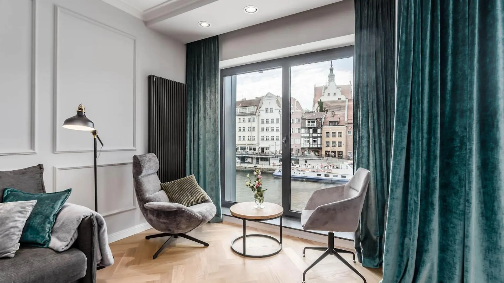 Apartment Deo Plaza - Apartamenty W Sercu Gdanska By Rent Like Home Polen