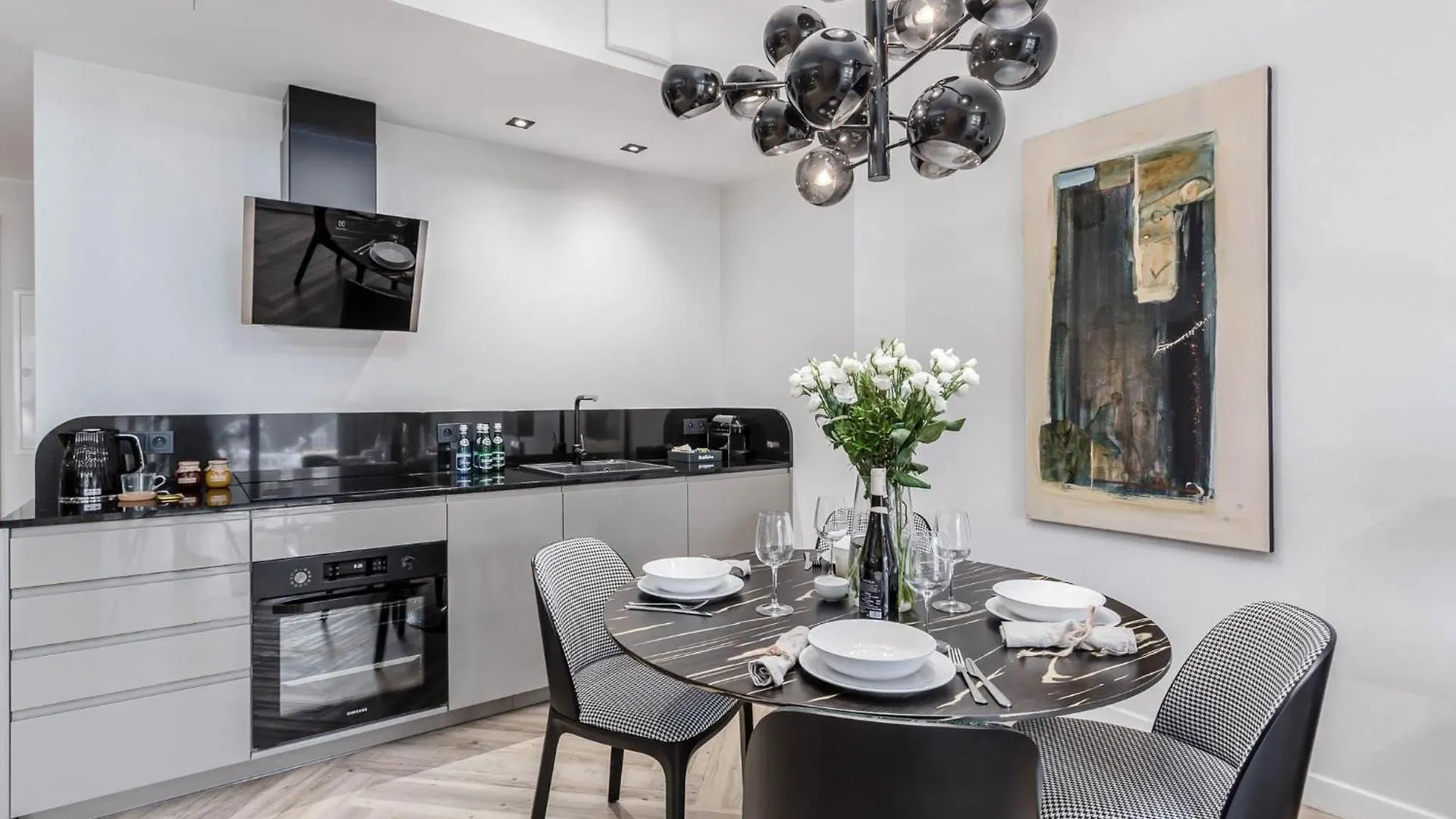 Apartment Deo Plaza - Apartamenty W Sercu Gdanska By Rent Like Home