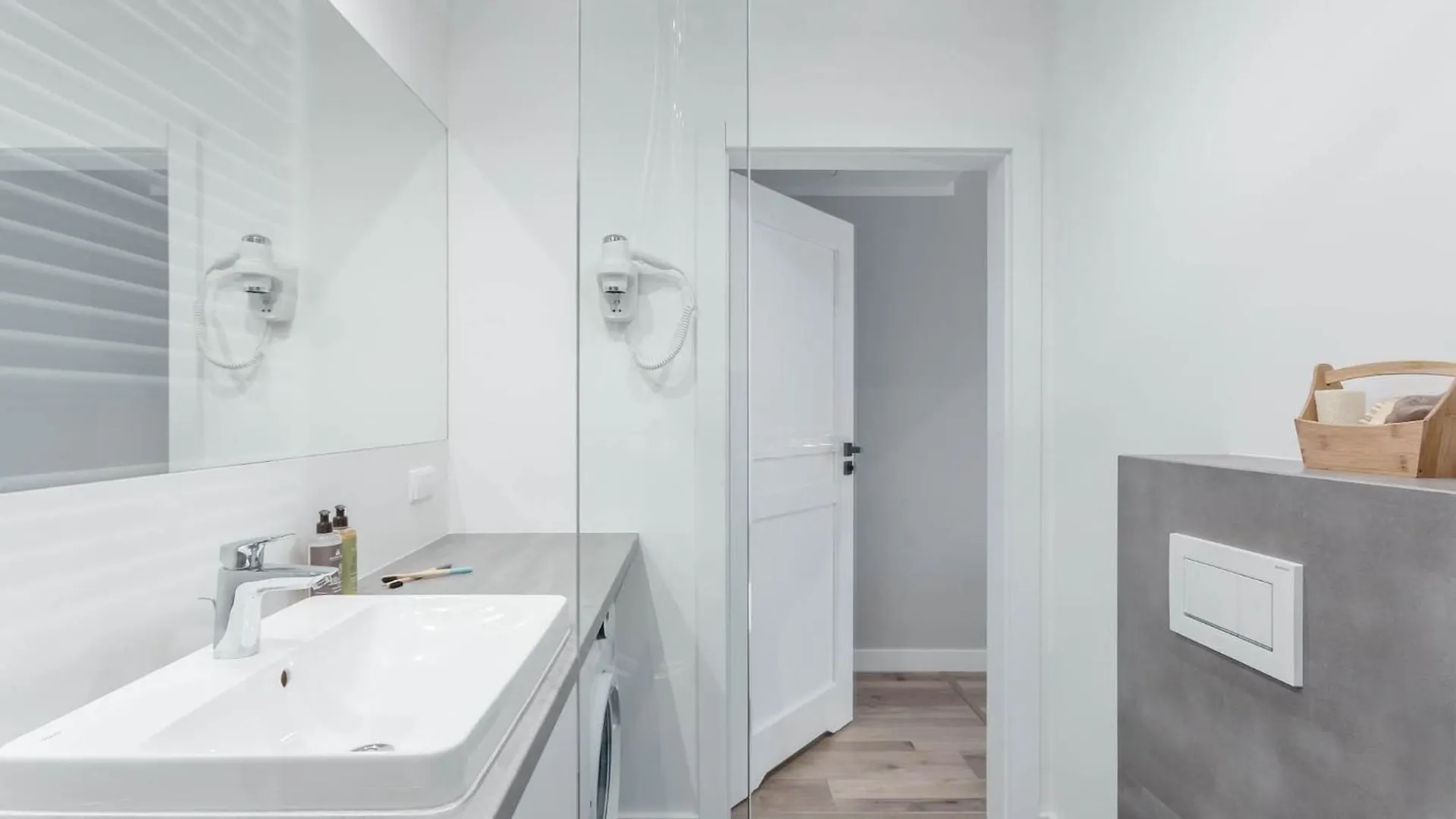 Deo Plaza - Apartamenty W Sercu Gdanska By Rent Like Home Appartamento Danzica