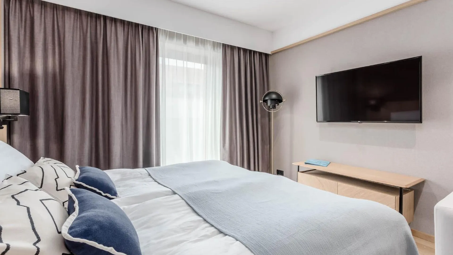 Apartment Deo Plaza - Apartamenty W Sercu Gdanska By Rent Like Home Polen