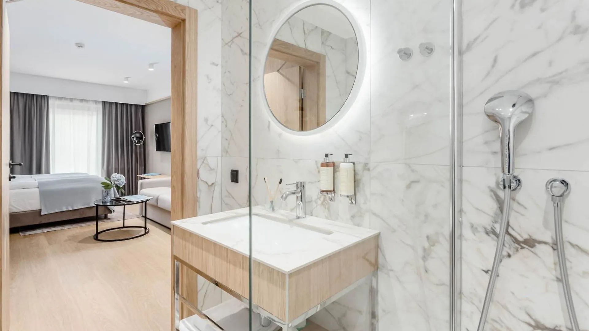 Deo Plaza - Apartamenty W Sercu Gdanska By Rent Like Home Appartamento
