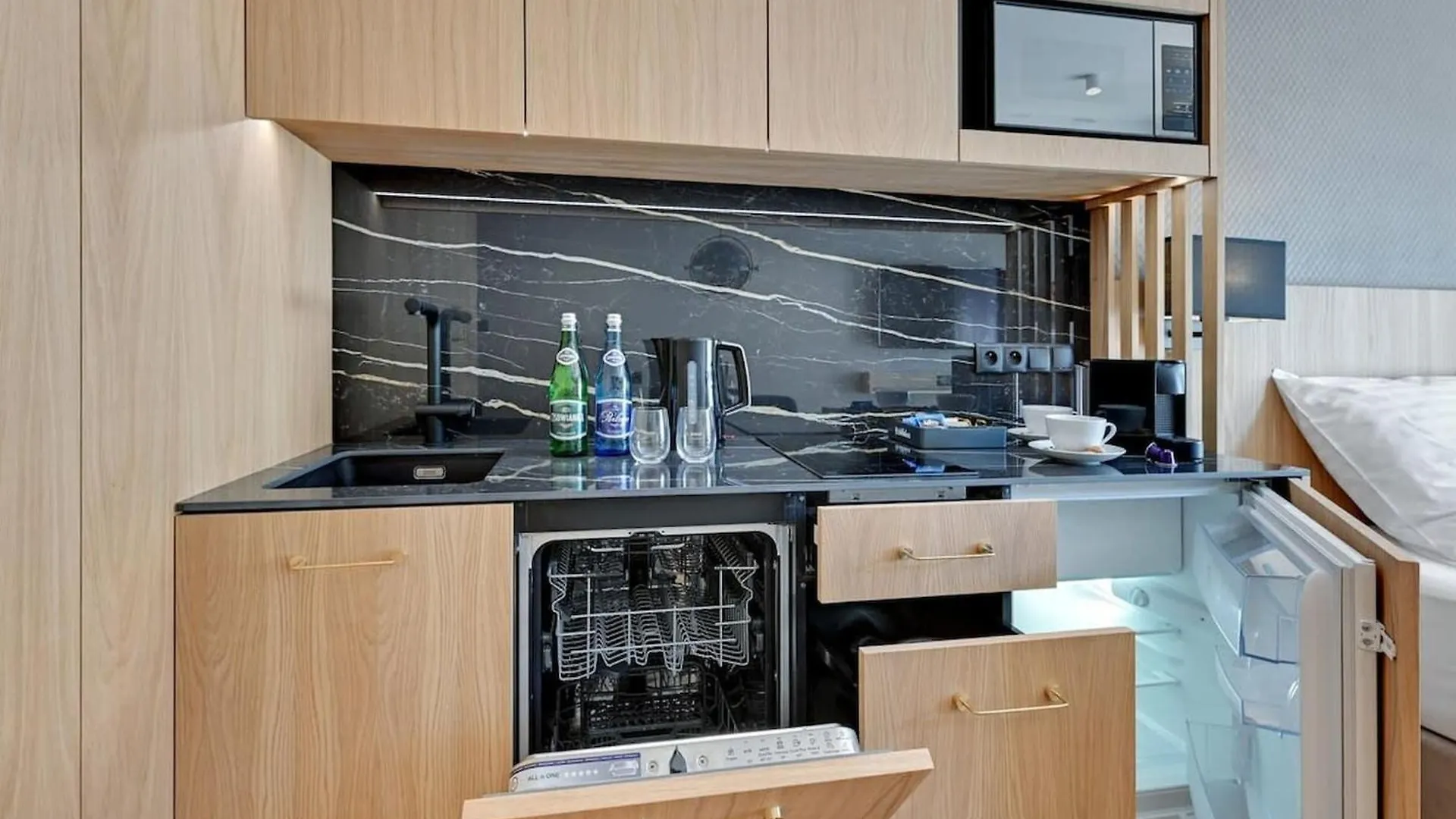 Deo Plaza - Apartamenty W Sercu Gdanska By Rent Like Home شقة