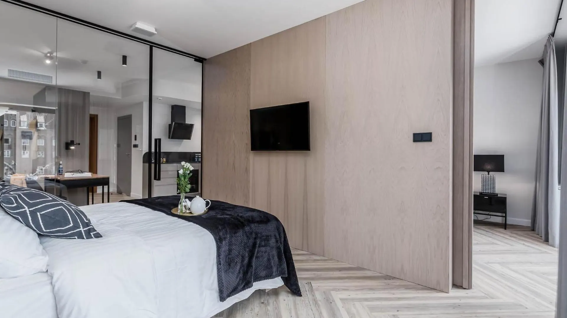 Deo Plaza - Apartamenty W Sercu Gdanska By Rent Like Home 0*, Gdansk Poland